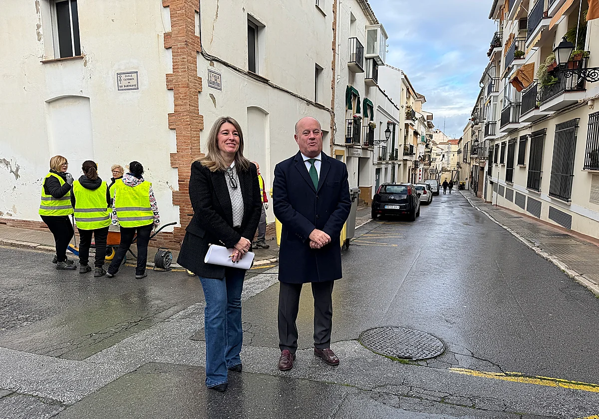 Arrancan las obras PFEA por las que se invertirán 2,1 millones de euros en barrios de Antequera
