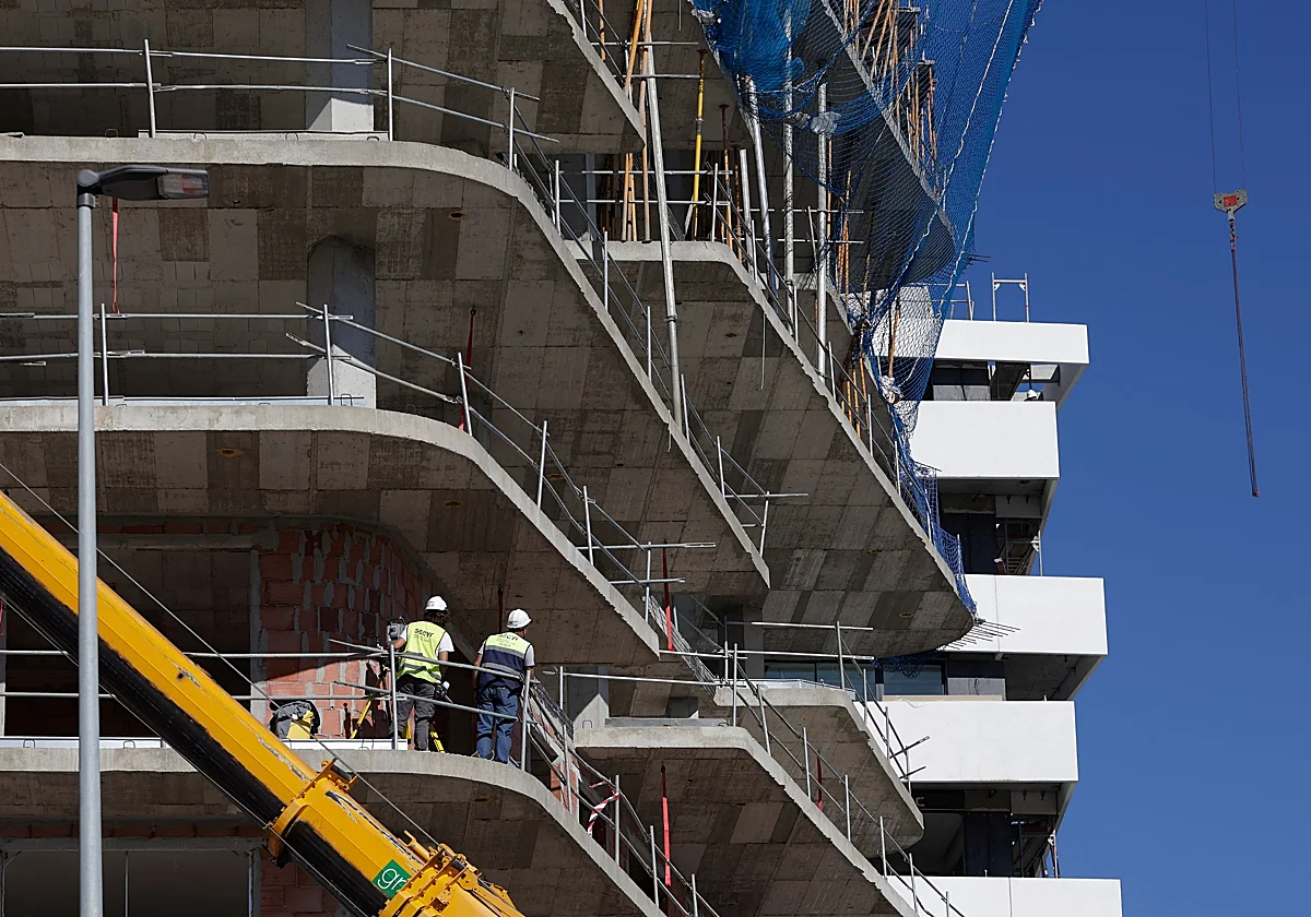 El precio de la vivienda en Málaga: los alquileres frenan su escalada y la compraventa sigue disparada