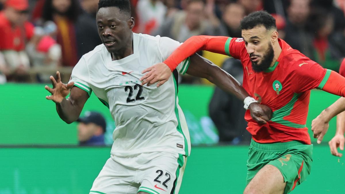 El Sevilla confía en que Akor Adams y Ejuke puedan estar frente al Elche