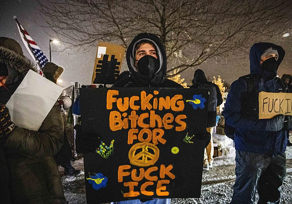 Una jueza insta a los agentes de inmigración a reducir sus «tácticas agresivas» en Minesota