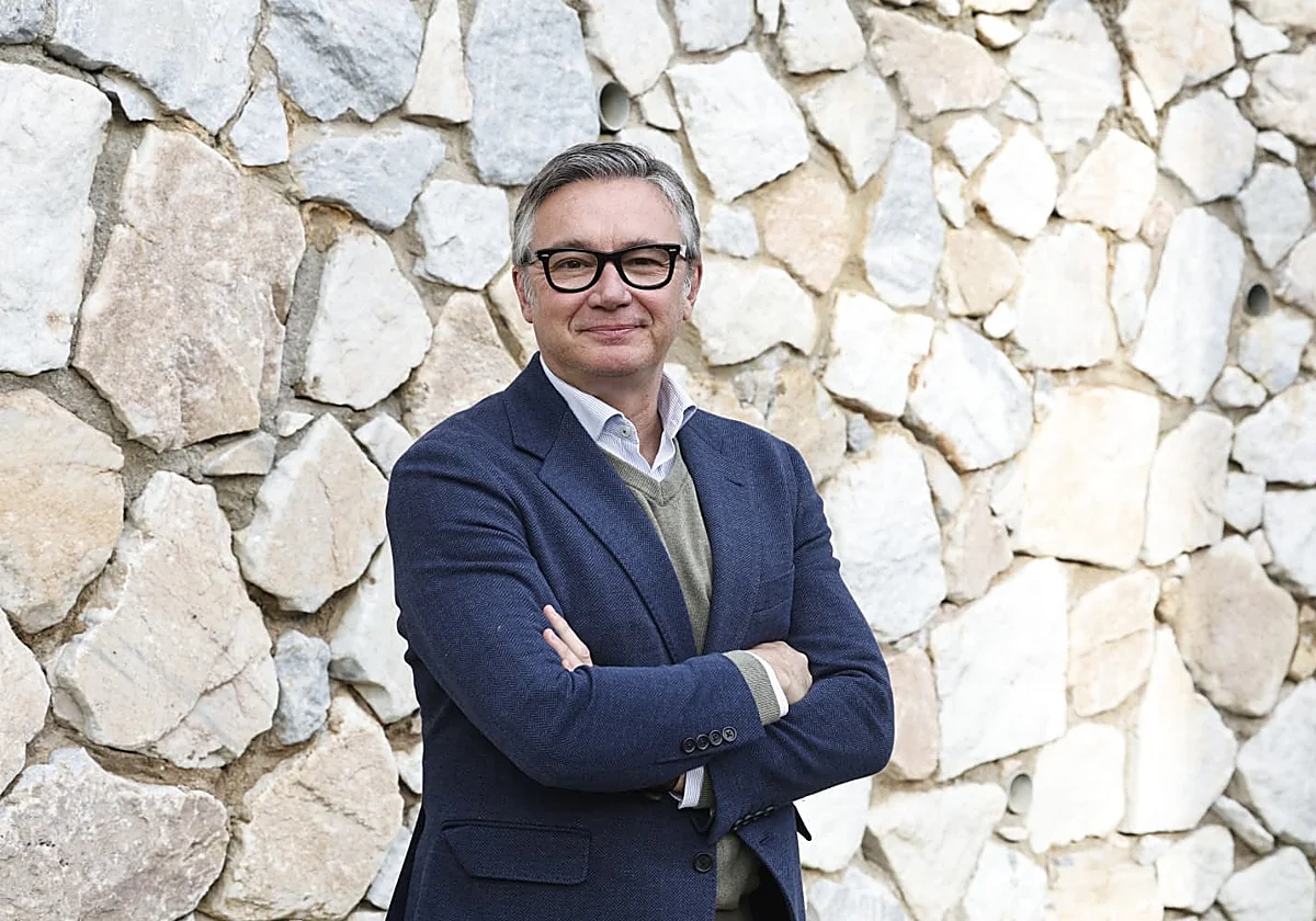 «Juanma Moreno es un presidente socialista»