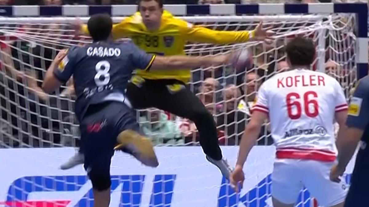 España supo controlar ante Austria y roza la segunda fase del Europeo