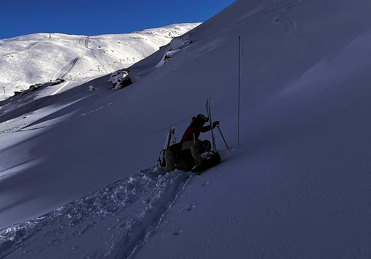 Muere una persona atrapada por un alud en Cerler