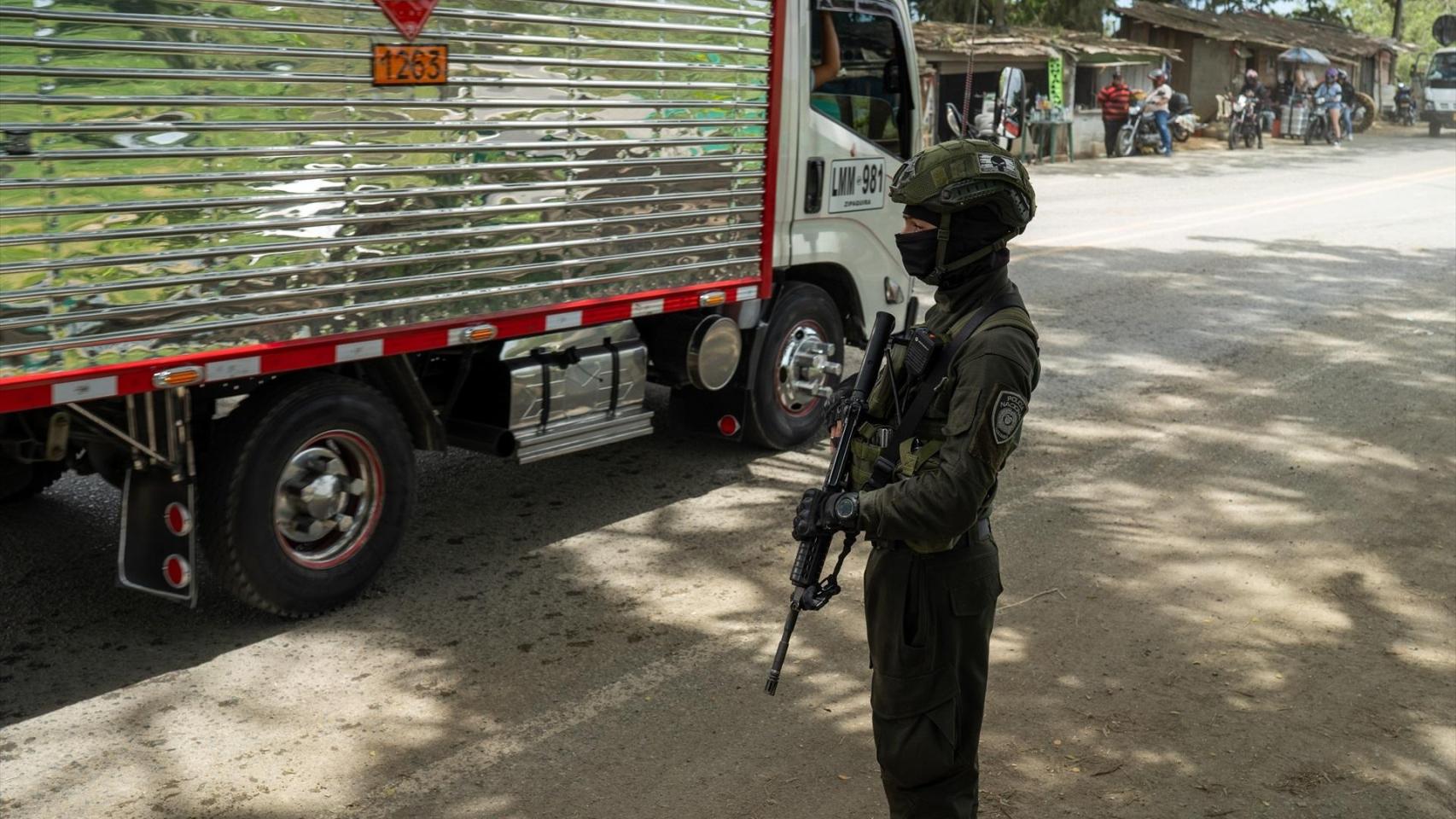 El Ejército colombiano investiga la muerte de al menos 30 guerrilleros en enfrentamientos entre disidencias de las FARC