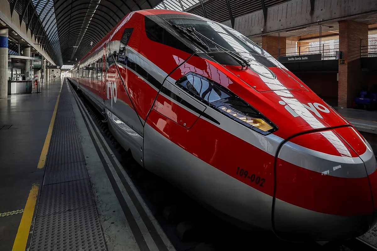 Al menos dos muertos y varios heridos por el descarrilamiento de dos trenes de alta velocidad en Córdoba