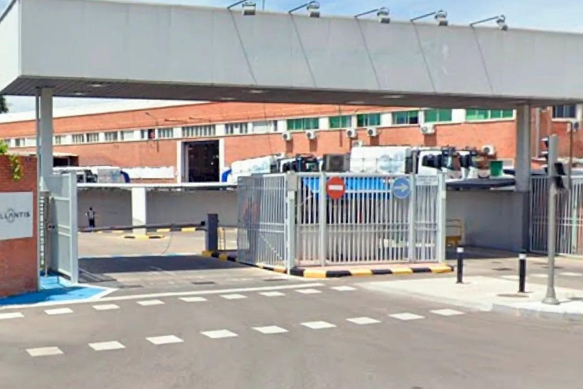 Stellantis estudia alternativas para evitar el cierre de su planta de Madrid
