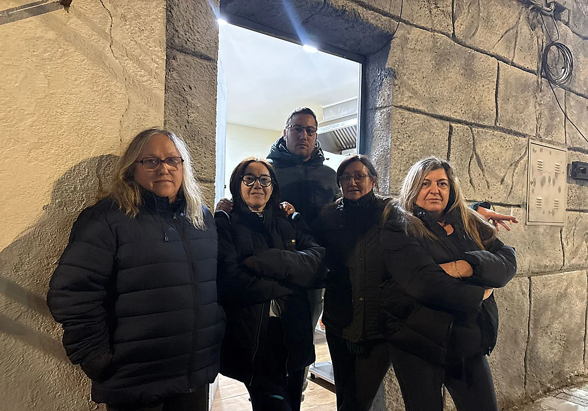 La otra cara de la desgracia: Tres hermanas de Adamuz reparten café a los heridos