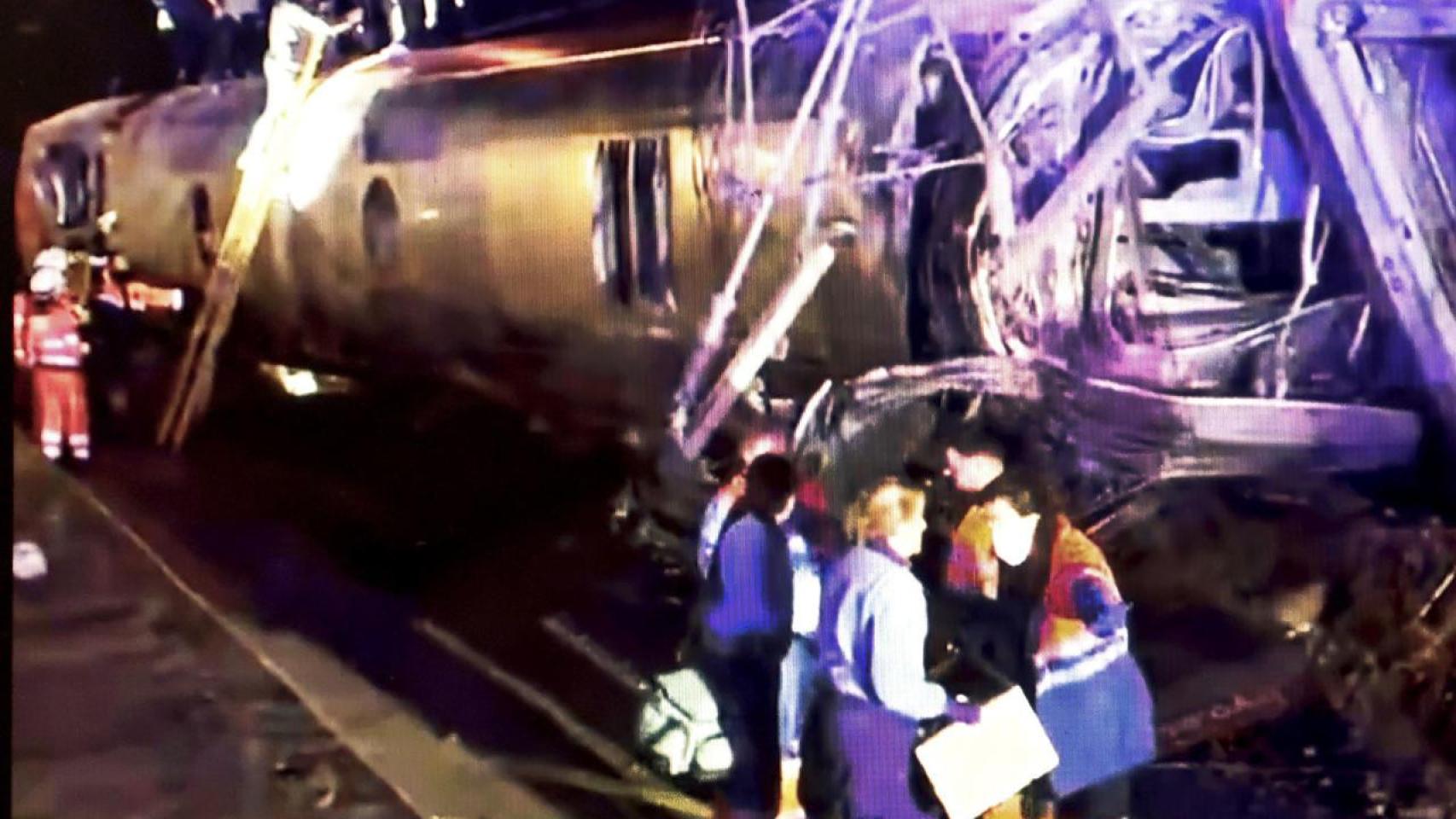 Un fallo mecánico o un problema en la vía: las hipótesis, lo que se sabe y lo que no del accidente de tren en Adamuz