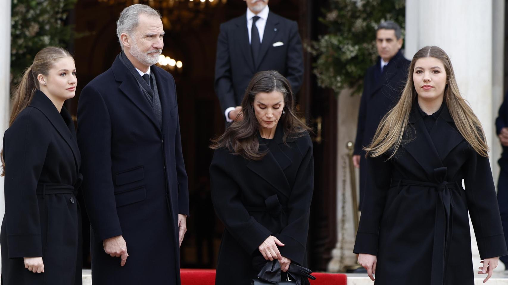 La profunda tristeza de la reina Letizia en el último adiós a la princesa Irene: en Grecia pero con el corazón en España