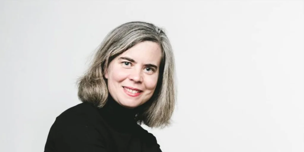 'La doble desaparición de Abril del Pino', de Marina Sanmartín: amable misterio literario