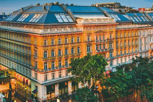 Hotusa compra el histórico Grand Hotel Wien
