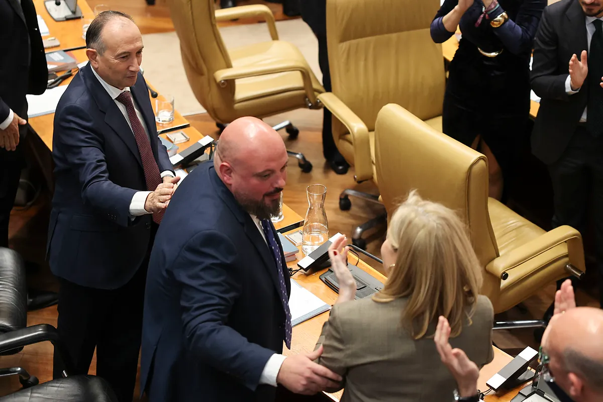 Manuel Naharro del PP, nuevo presidente de la Asamblea de Extremadura