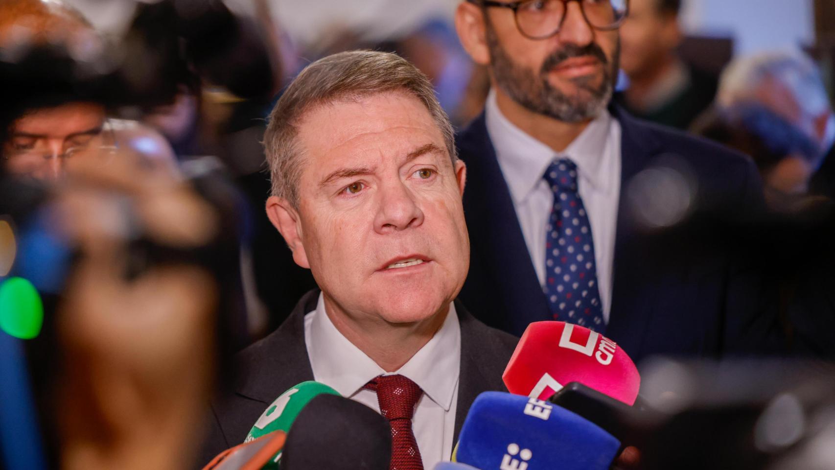 Page advierte a Sánchez de que si sigue "arrodillado ante Puigdemont" el PSOE se llevará un "disgusto" electoral