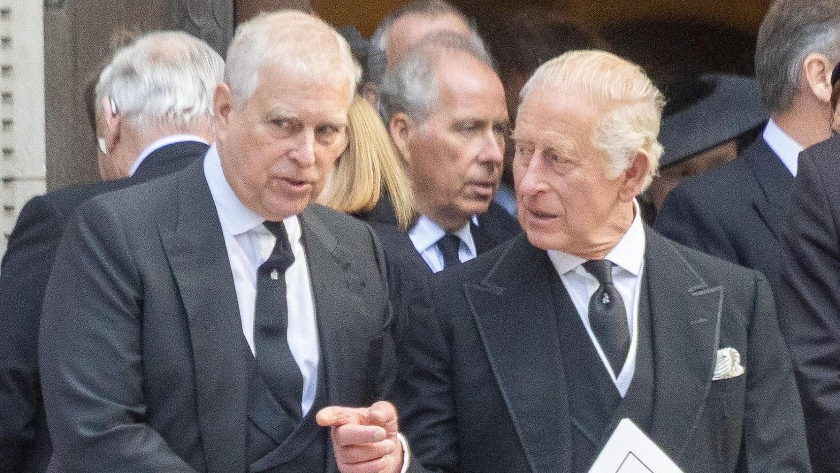 La Casa Real británica, investigada: el Parlamento auditará su patrimonio tras el escándalo del príncipe Andrés