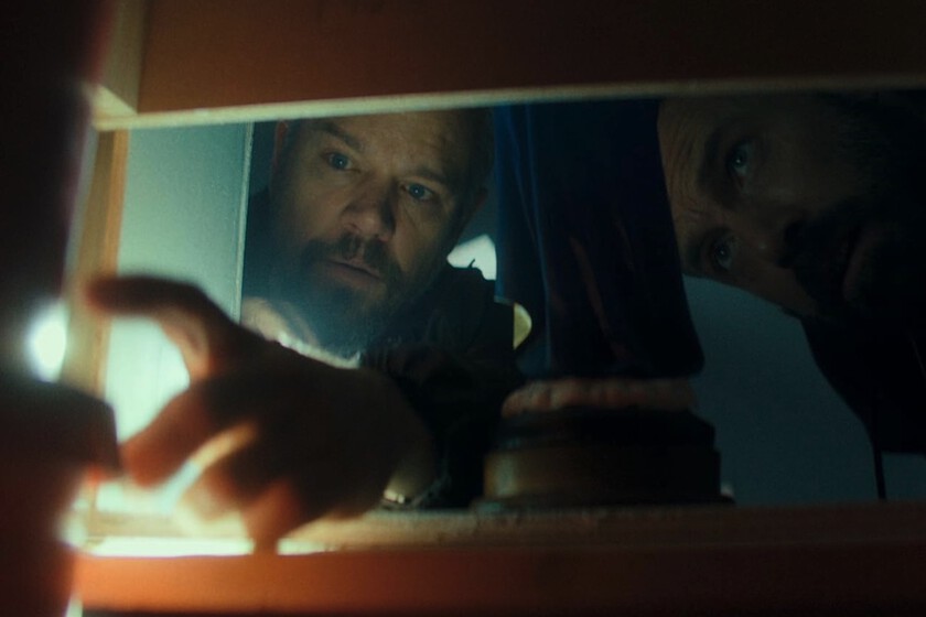 Las series de Netflix cada vez se parecen más entre sí y Matt Damon sabe quién es el culpable: tu móvil