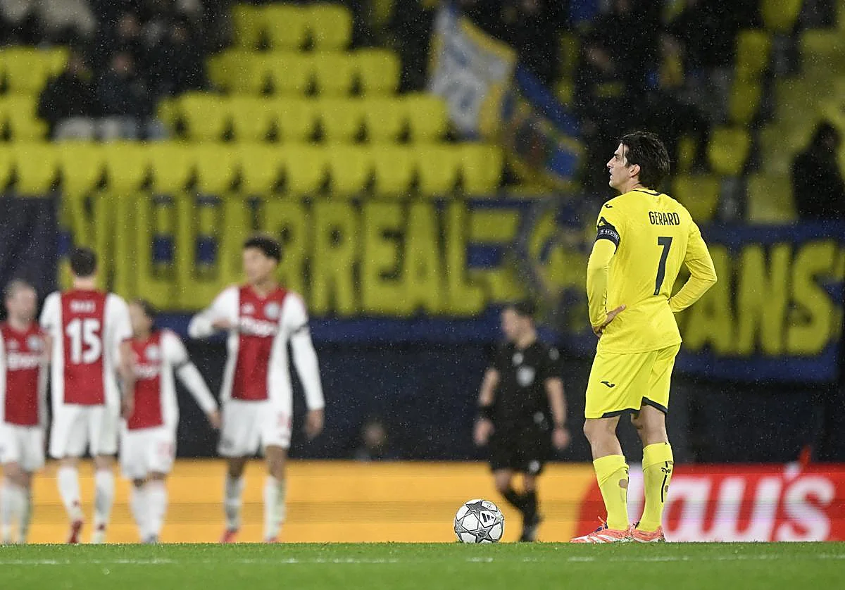 El Villarreal se deja remontar por el Ajax y sigue penando en la Champions