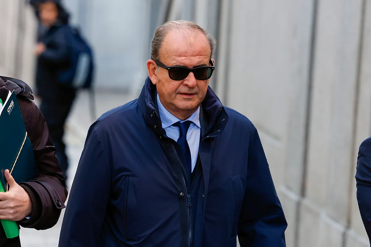 El Supremo prohíbe salir del país a dos excargos de Acciona por los presuntos amaños de obra del 'caso Koldo'