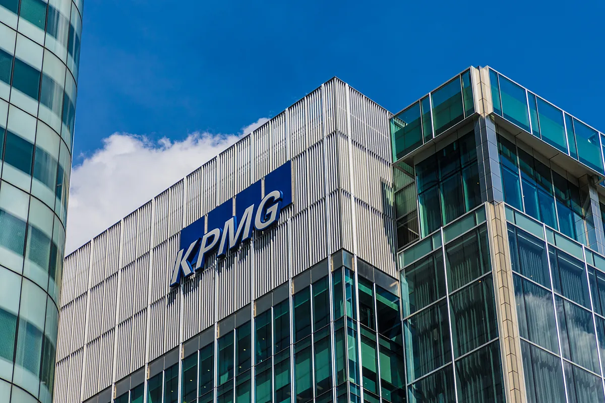 John Holt, director de KPMG en Reino Unido, compite por el liderazgo global de la firma
