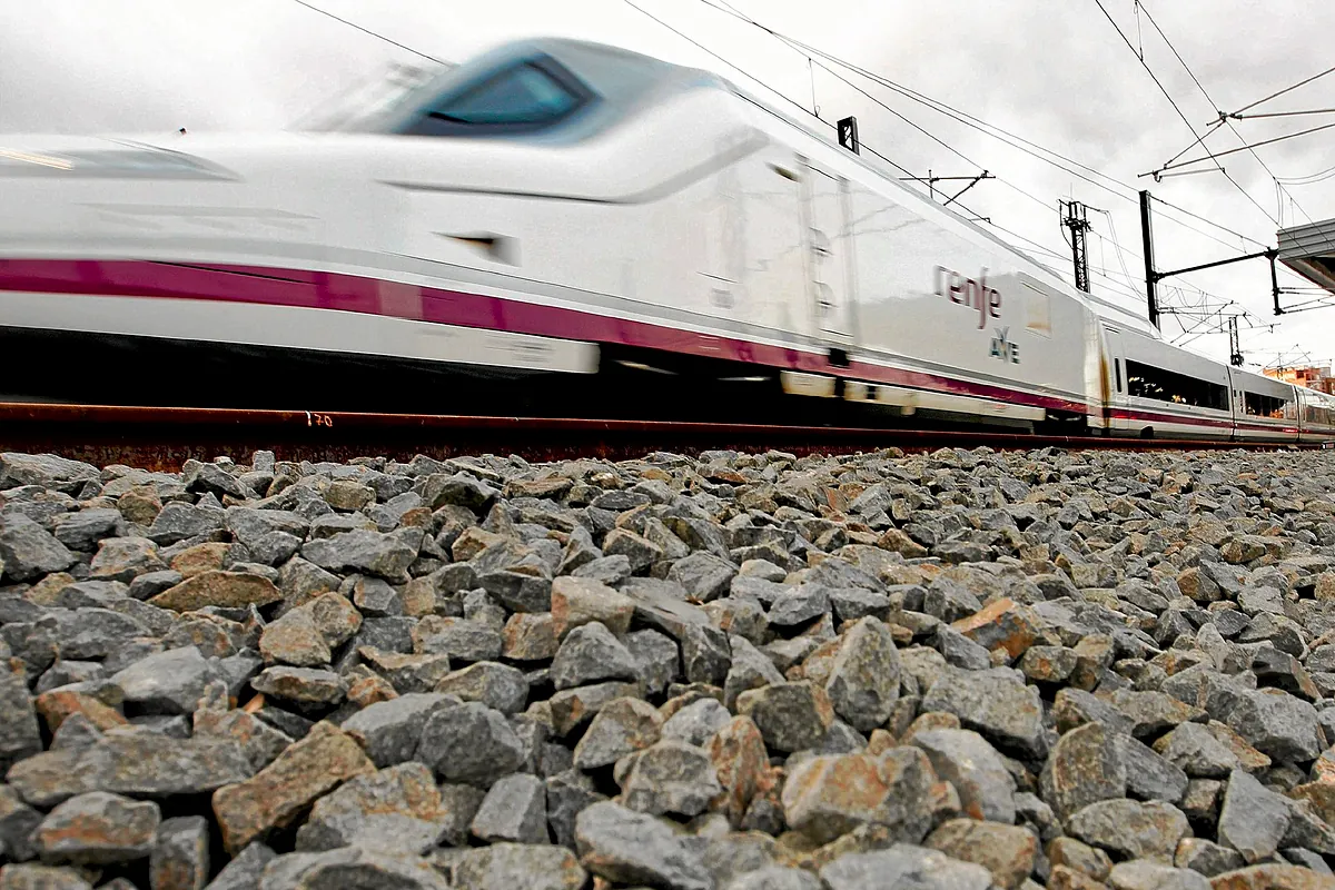 Adif limita a 160 km/h la velocidad en un tramo de la línea Madrid-Valencia