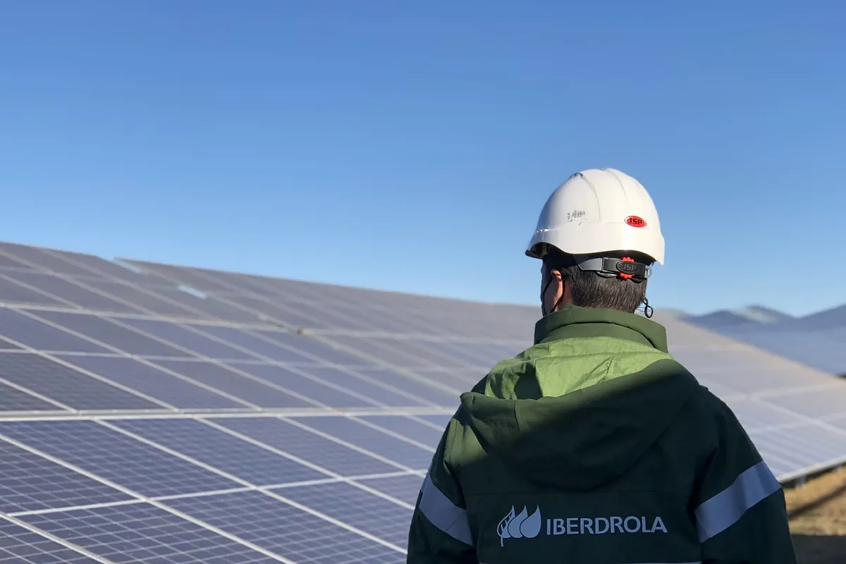 Iberdrola da un paso adelante en el mayor parque solar en Euskadi, con la inversión de 90 millones