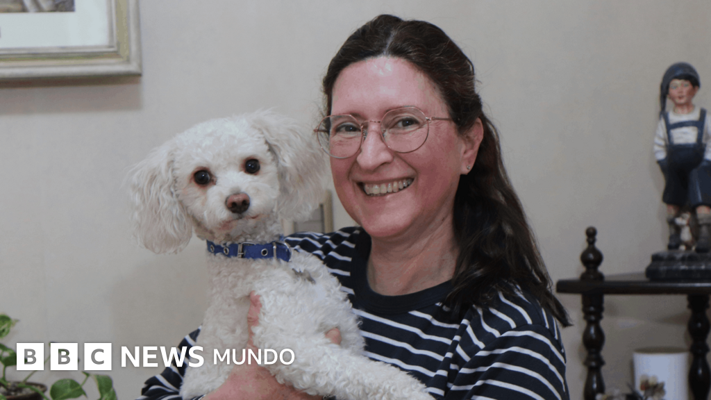 Mónica Astorga, la argentina que se volvió reconocida por ser "la monja de las trans" (y se vio forzada a abandonar el hábito por ello)