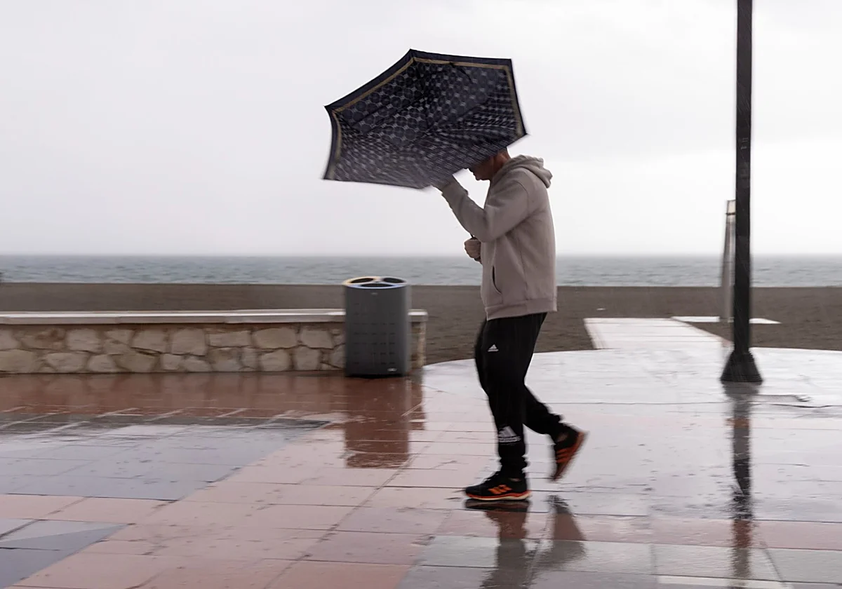Storm Ingrid dumps more than 50mm of rain on Malaga province, with more to come