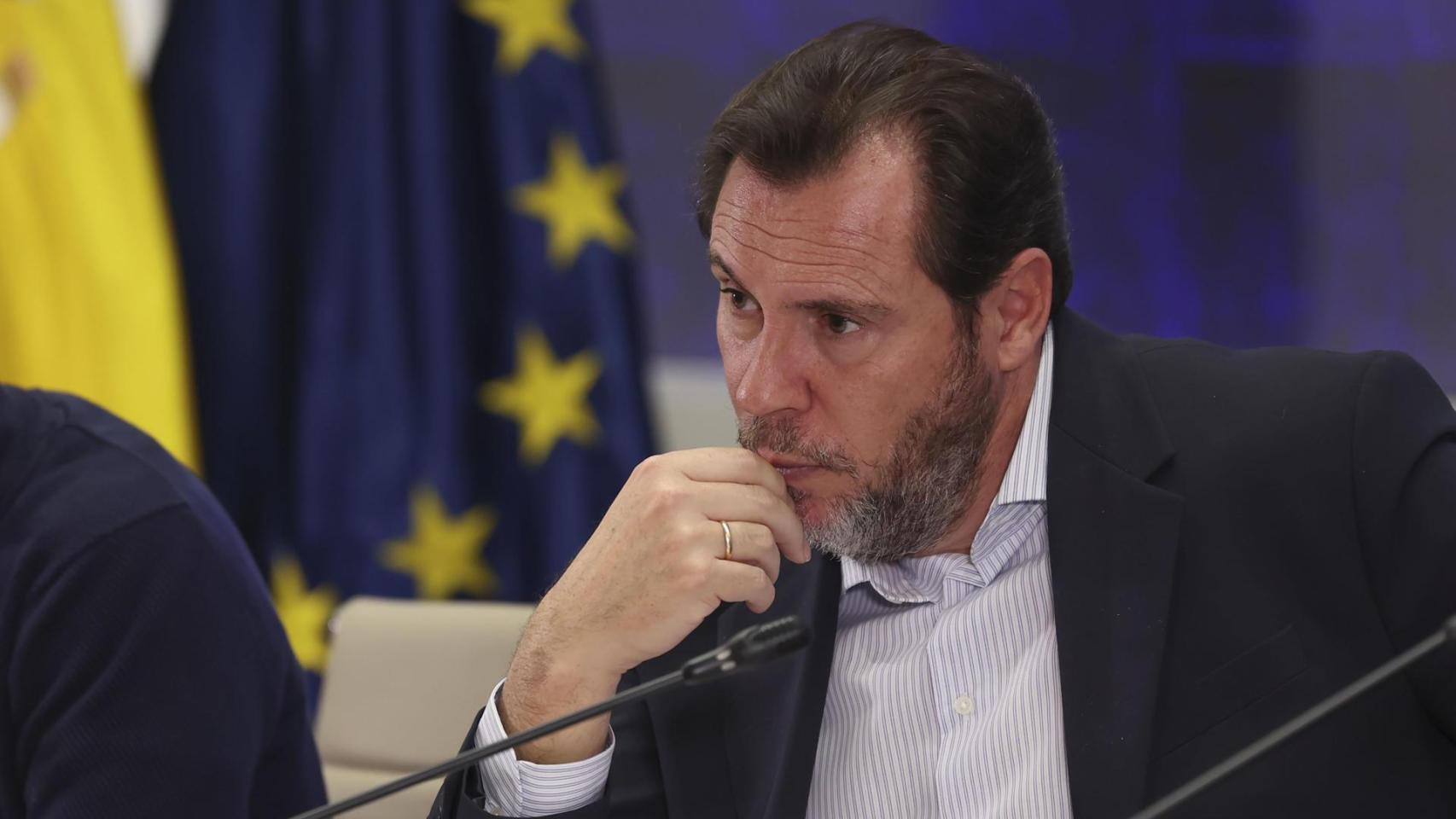 Las dos caras de Puente ante una crisis: 278 tuits contra el PP por la dana y 150 por el fuego, ahora conciliador con Adamuz