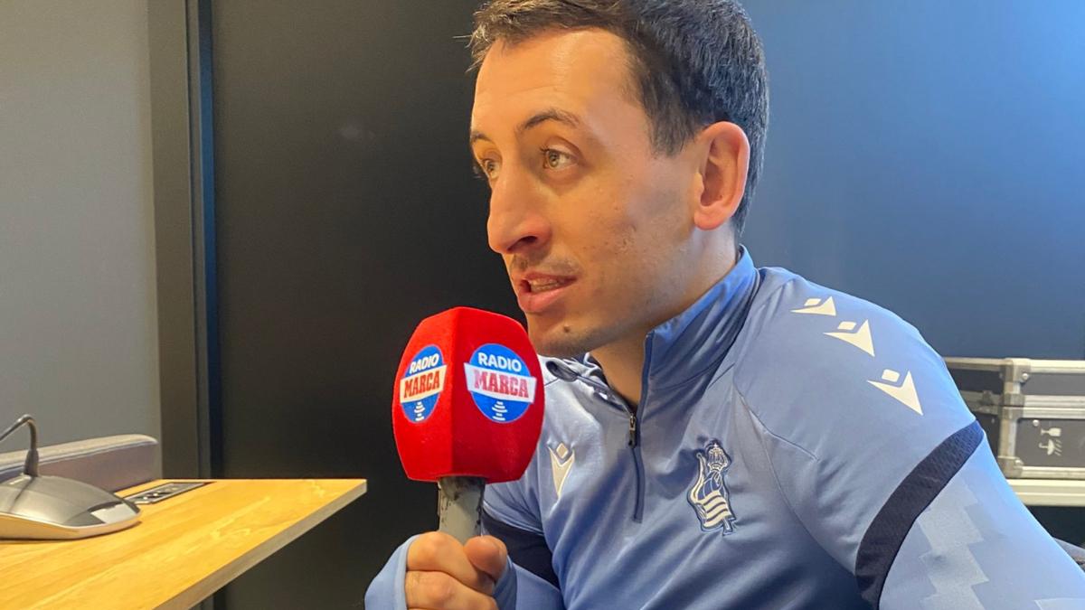 Oyarzabal: “Espero jugar muchos partidos más con la Real, pero no me obsesiona el récord”