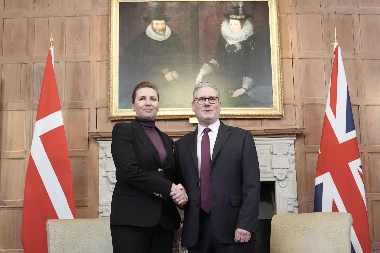 La primera ministra danesa agradece a Starmer «desde el fondo de mi corazón» el apoyo del Reino Unido en la crisis por Groenlandia