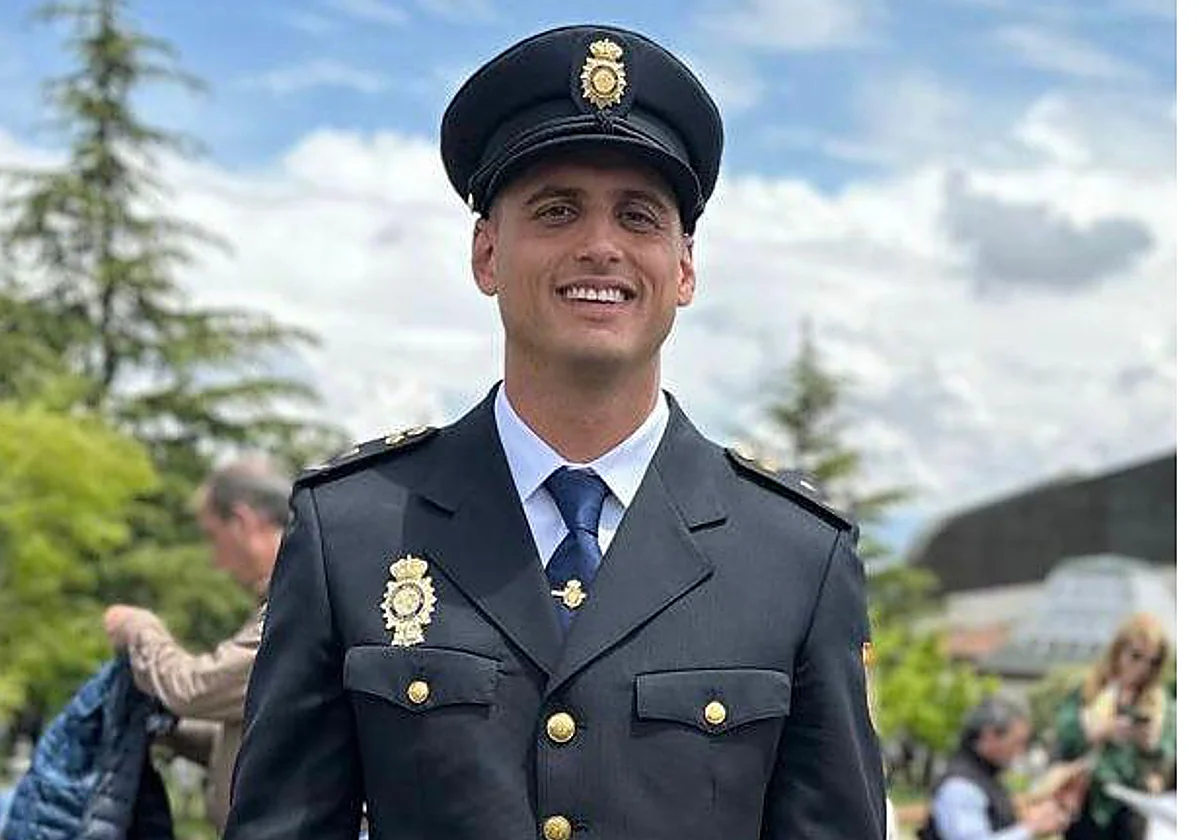 Álex, el policía nacional de Alhaurín de la Torre que se salvó de la catástrofe ferroviaria de Adamuz y ayudó a las víctimas