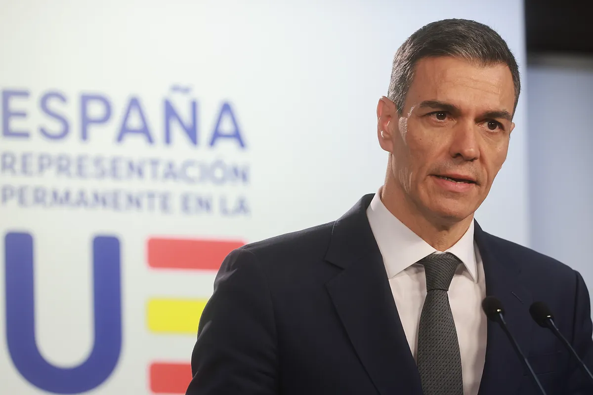 Sánchez afirma que el Gobierno está asumiendo sus responsabilidades tras el accidente de tren