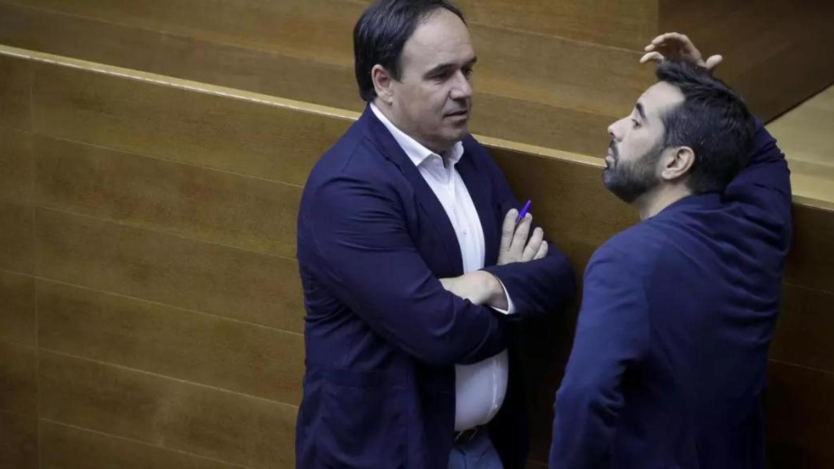 Pérez Llorca tenderá la mano al PSOE: el relevo en la televisión valenciana propicia pactos en Les Corts y en varios entes