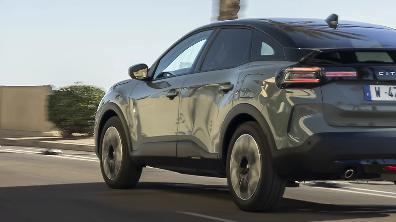 Es igual de barato que un SUV chino, se hace en España y, con etiqueta ECO y 8.700 € de rebaja, es un chollo imbatible