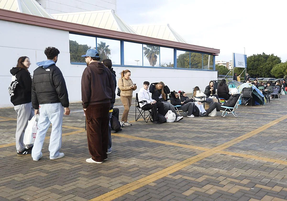 Locura por Eladio Carrión en Málaga: entradas a 200 euros y colas nocturnas