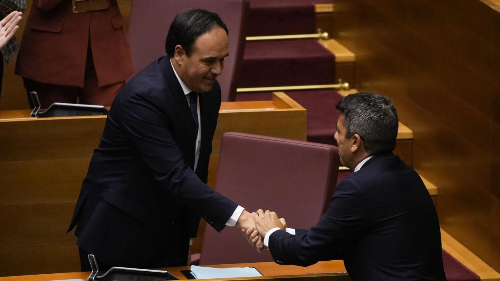 Pérez Llorca elimina el límite de 72 asesores que se autoimpuso Mazón en la Generalitat al inicio de la legislatura