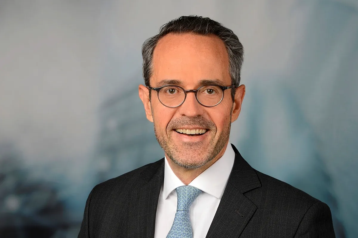 El dueño de la Bolsa española fusionará las cámaras de compensación de BME y SIX