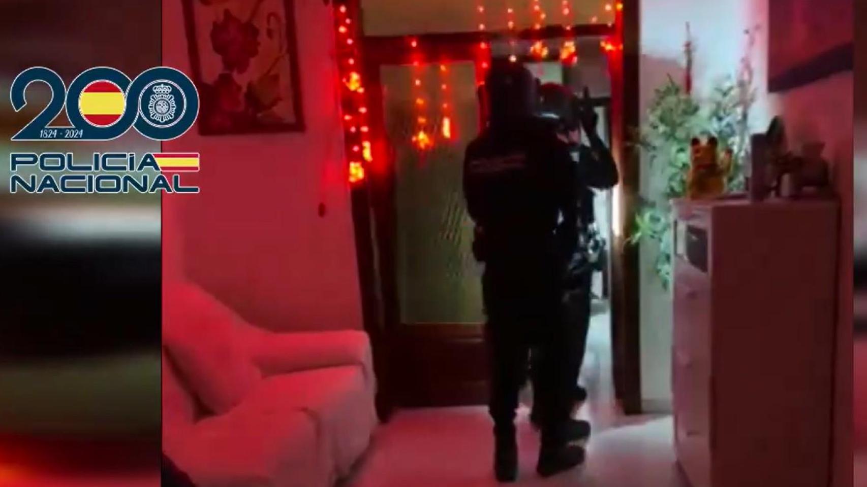 La Policía libera a 15 mujeres chinas prostituidas en Palma, detiene a 14 personas y clausura tres prostíbulos clandestinos
