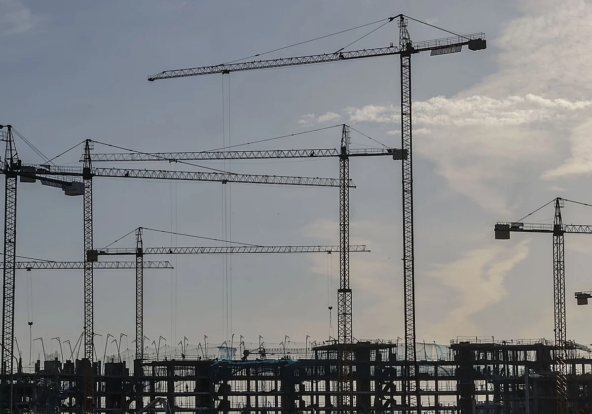 Entra en vigor la ley con la que la Junta prevé llegar a 20.000 viviendas protegidas en cinco años