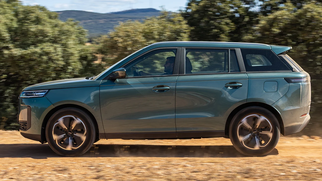 Jaecoo desafía al MG ZS de gasolina con un SUV más potente y barato que baja 6.900 €