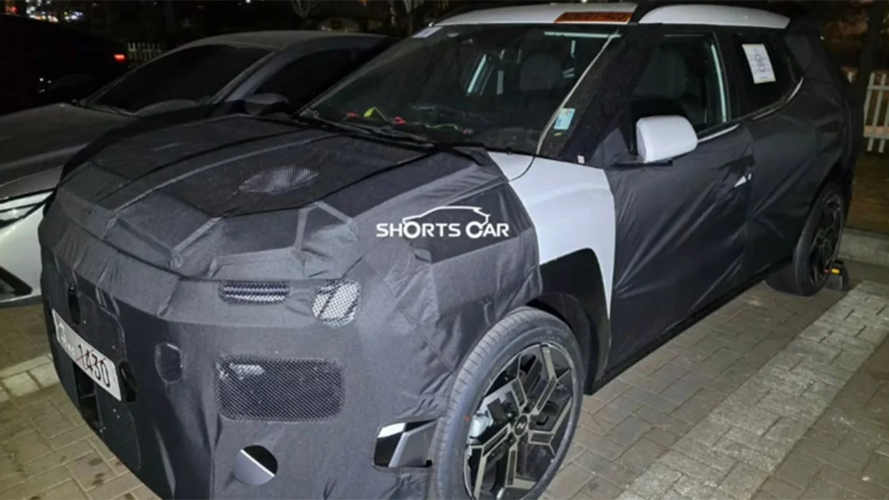 Hyundai va más allá con el BAYON, la nueva generación apunta a Toyota con una sorpresa híbrida y un acabado deportivo