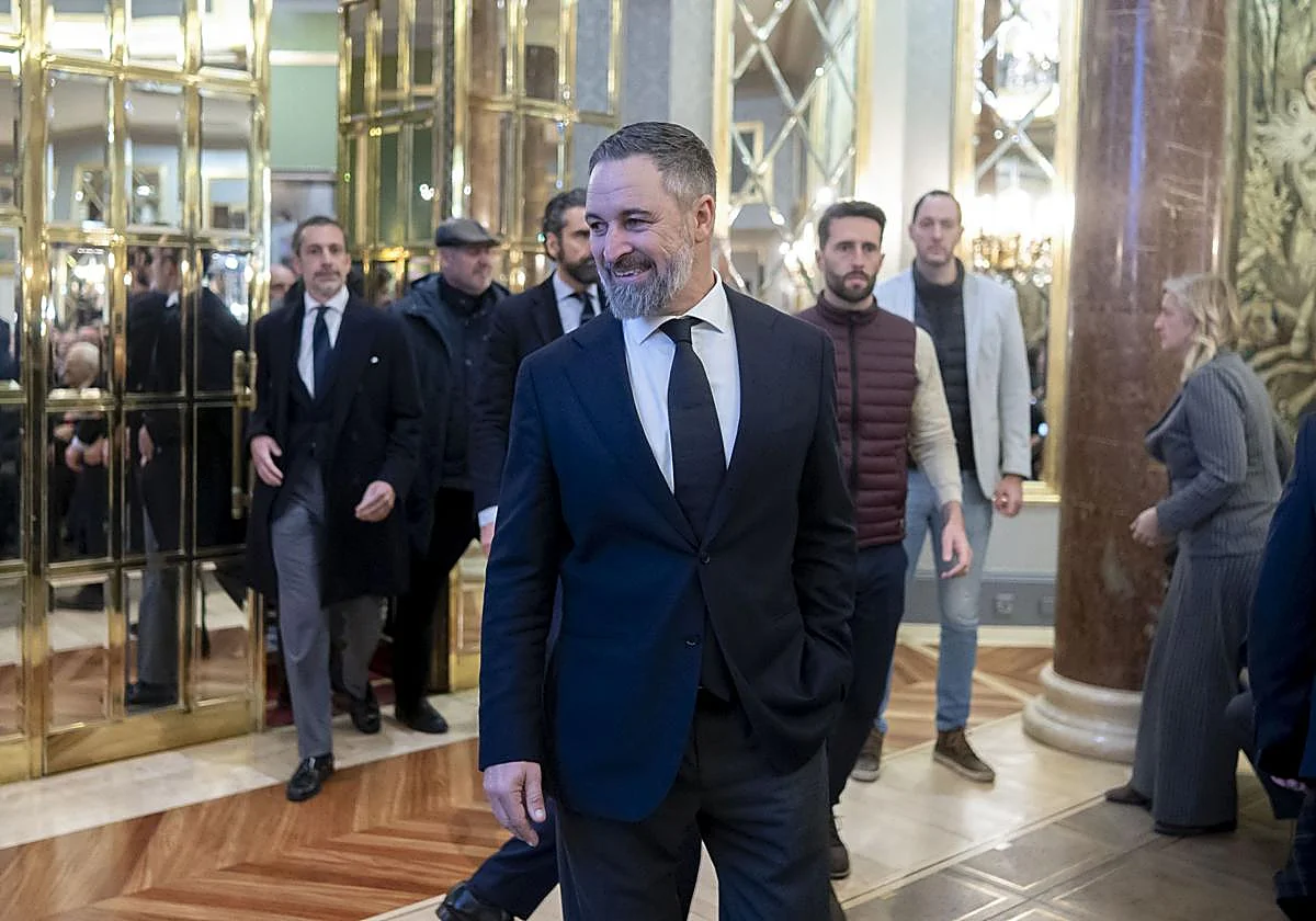 Vox rompe el consenso del luto por Adamuz y redobla sus ataques a Sánchez