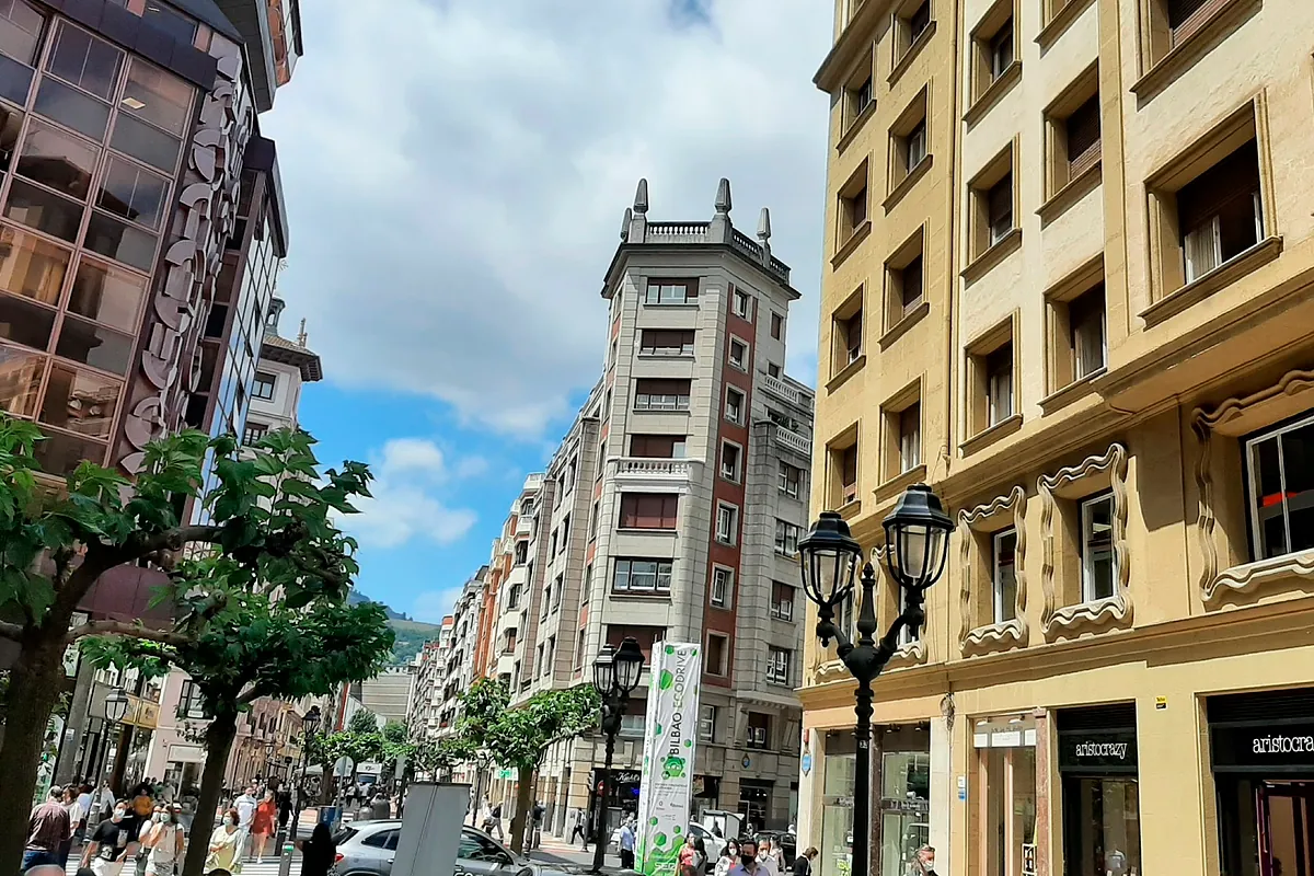 Bilbao sube sin estridencia empujado por Basurto y Zorroza