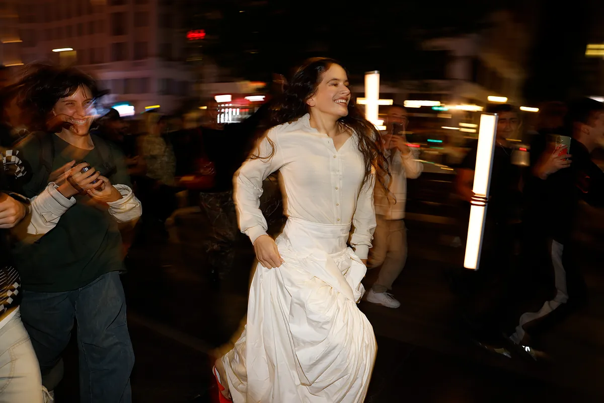 Rosalía iniciará la gira de 'Lux' en España el 30 de marzo en Madrid