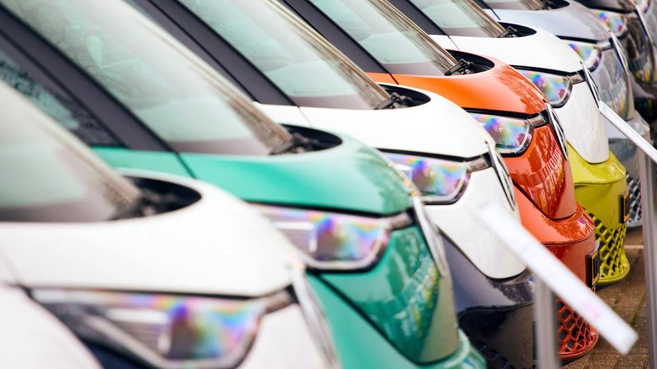 Las cuentas del CO₂ aprietan a Volkswagen mientras el radar de Europa se amplía a nuevas marcas