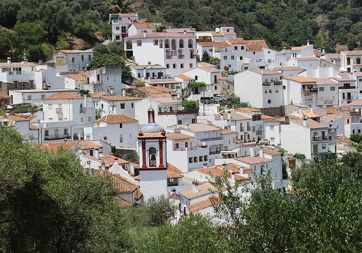 Solo 4 de cada 10 viviendas de los pequeños municipios de la Serranía de Ronda se utilizan de forma permanente