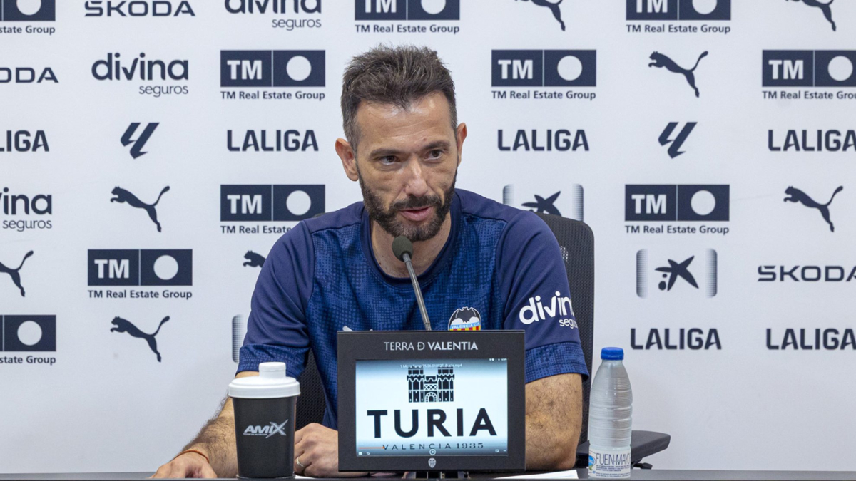 Corberán: “El grueso del mercado está hecho, pero no se puede descartar nada en las últimas horas”