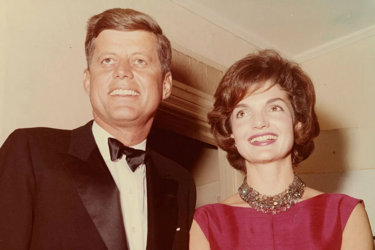 La mansión familiar de Jackie Kennedy en Londres busca dueño por 29 millones