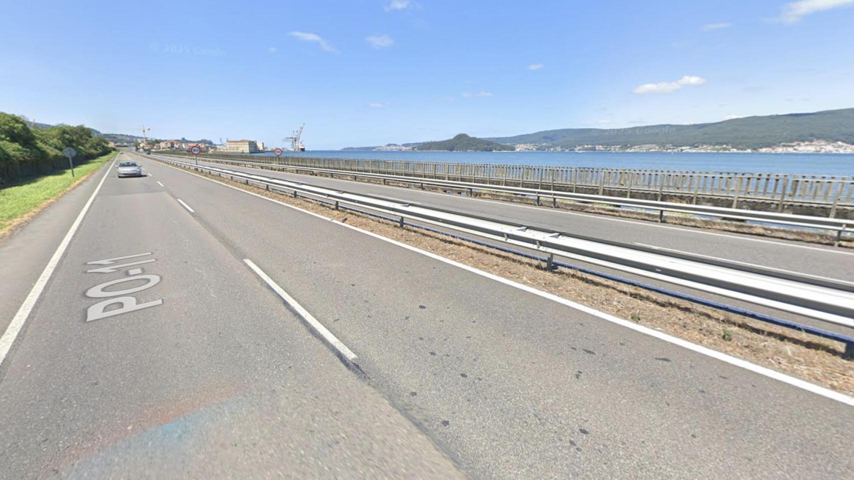 Cortada la autovía entre Marín y Pontevedra tras inundarse los cuatro carriles