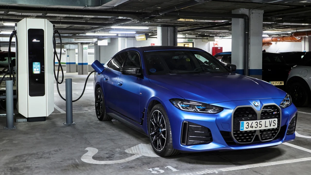 El nuevo Plan Auto+ no cubriría 300 millones de euros pendientes, más de 40.000 personas podrían quedarse sin las ayudas del Moves III