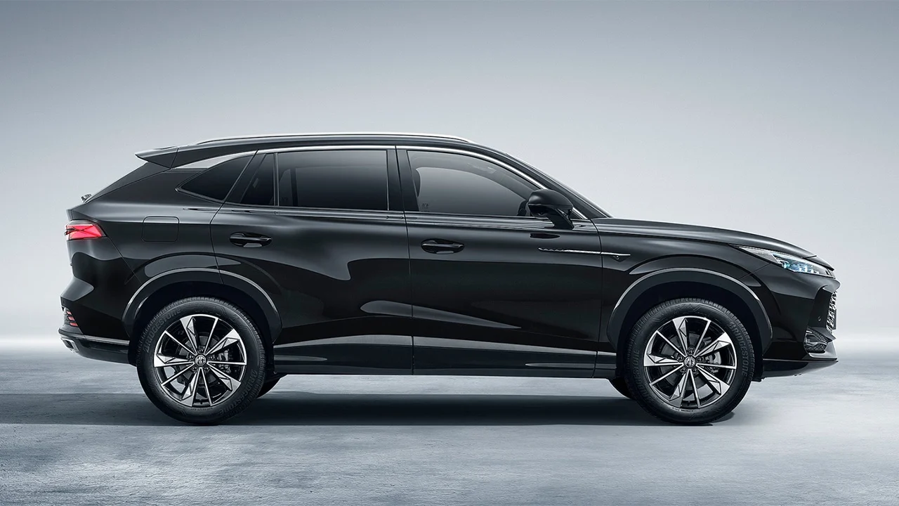 Este SUV híbrido hace 100 km sin gastar gasolina y, con 12.700 € de descuento, es más barato y vendido que un Hyundai Tucson PHEV